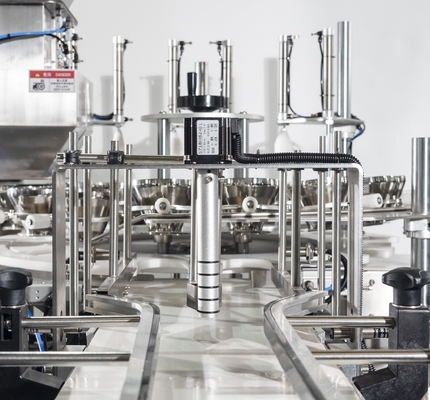 Double Channel Feeding Machine Cans Tinplate Plastic Can Food Filling Machine
